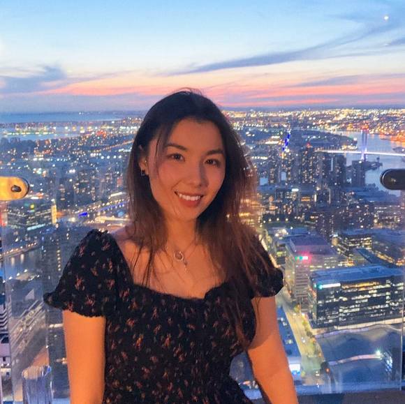 ella1001